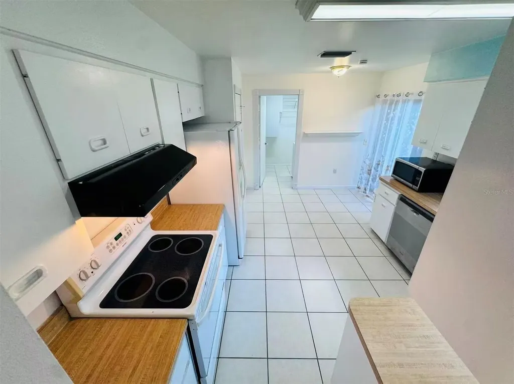 3605 57th Avenue Dr W Bradenton FL 34210