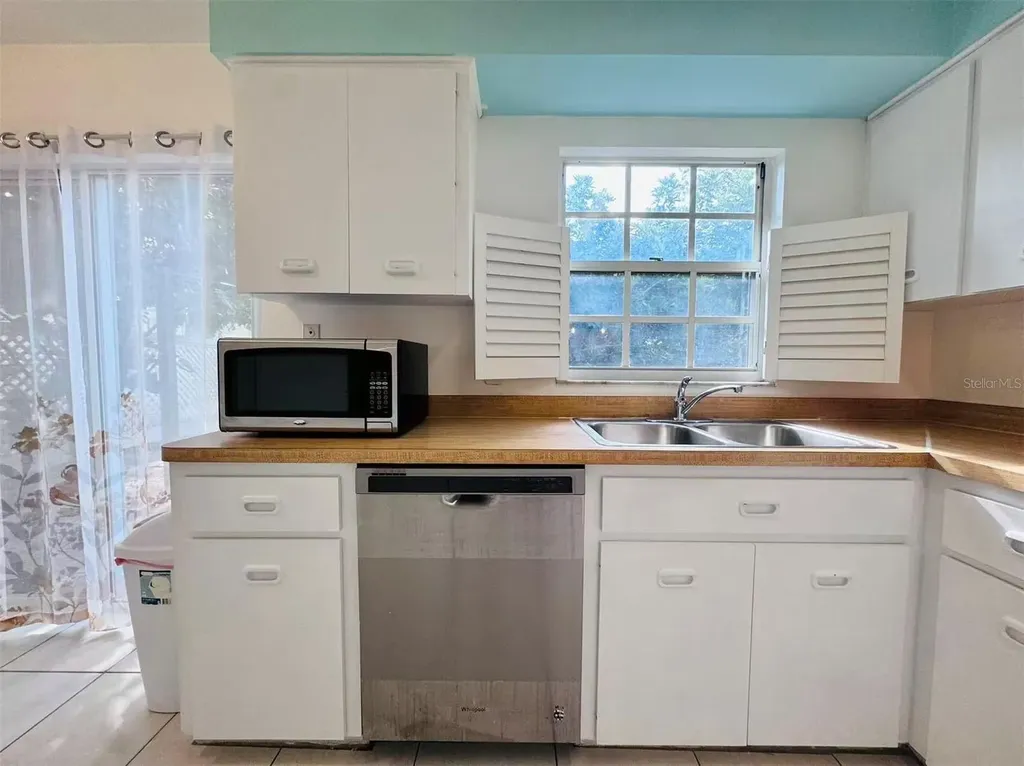 3605 57th Avenue Dr W Bradenton FL 34210