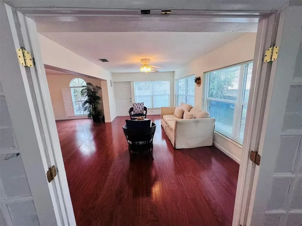 3605 57th Avenue Dr W Bradenton FL 34210