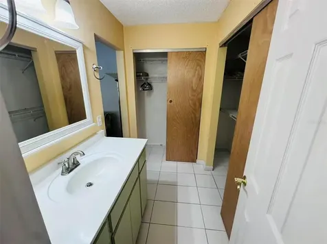 3605 57th Avenue Dr W Bradenton FL 34210