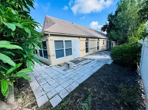3605 57th Avenue Dr W Bradenton FL 34210