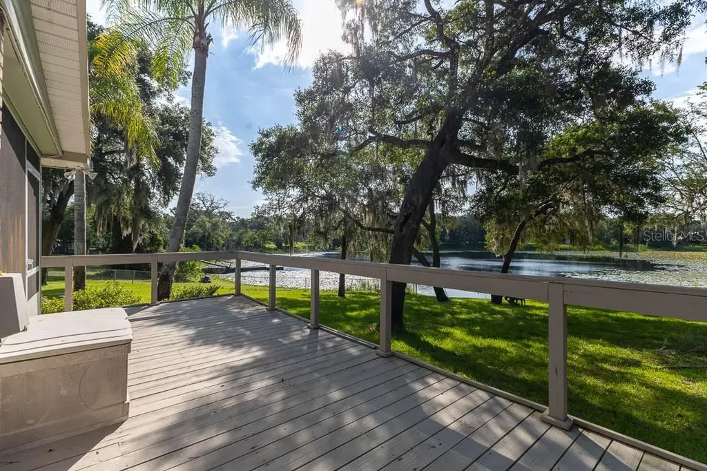 210 Westlake Drive Lake Helen FL 32744