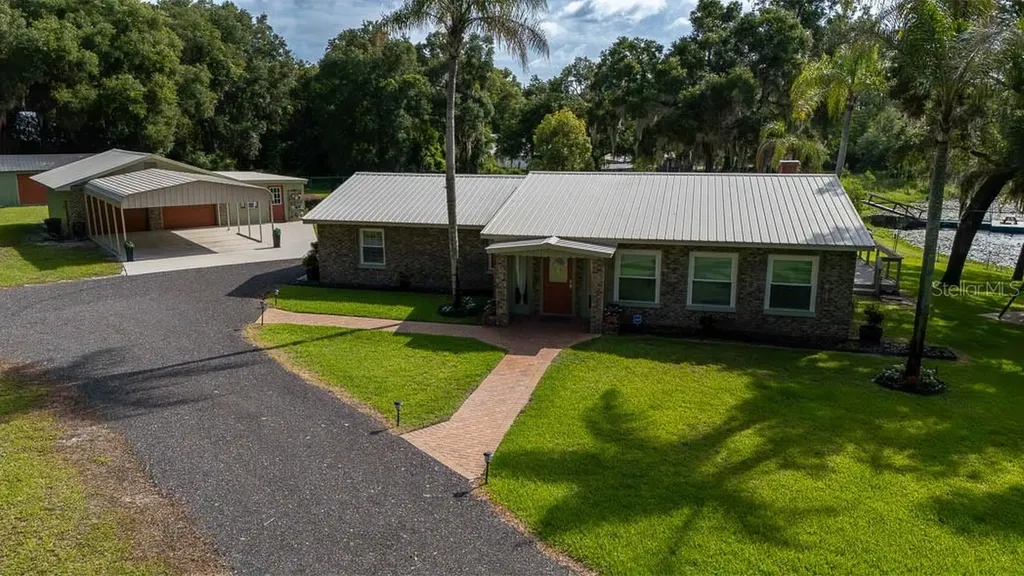 210 Westlake Drive Lake Helen FL 32744