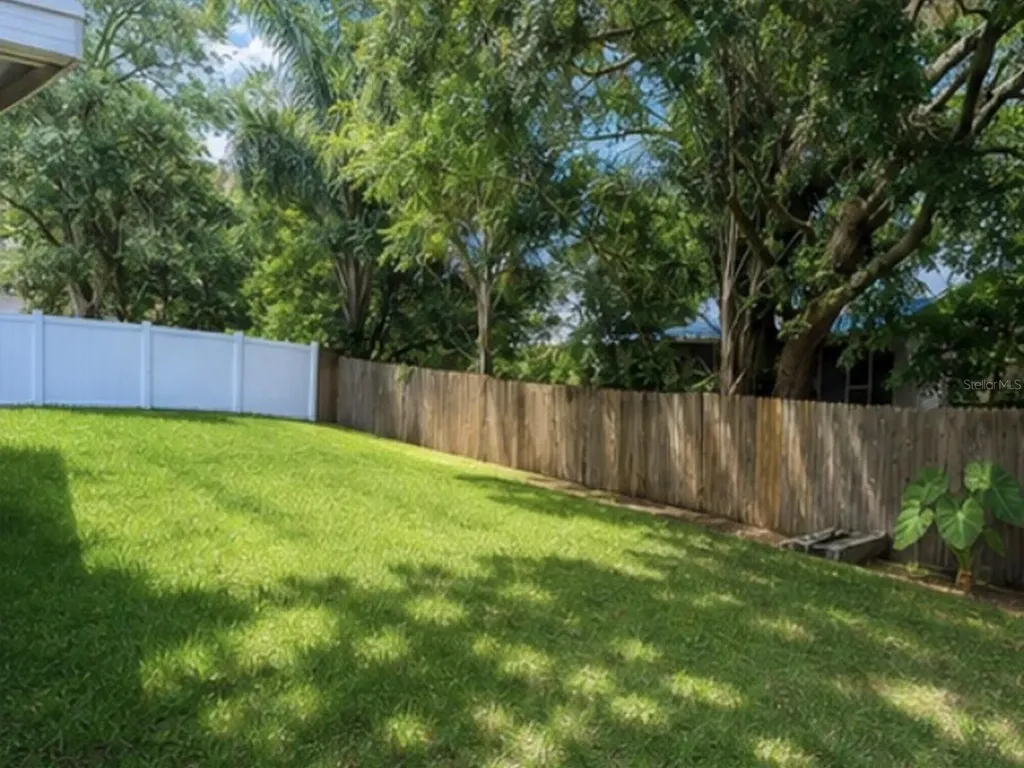 1614 Weaver Drive Lutz FL 33559