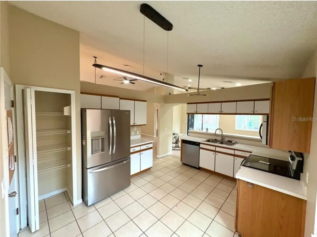 4304 Barret Avenue Plant City FL 33566