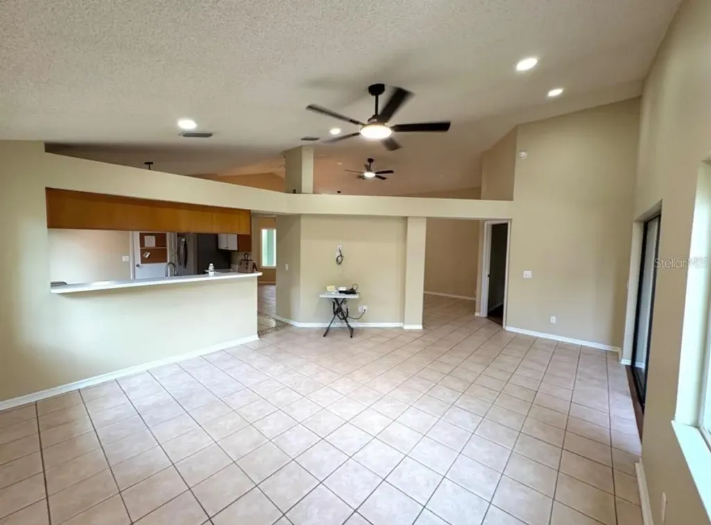 4304 Barret Avenue Plant City FL 33566