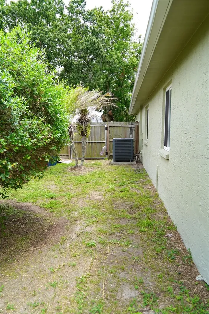 4304 Barret Avenue Plant City FL 33566