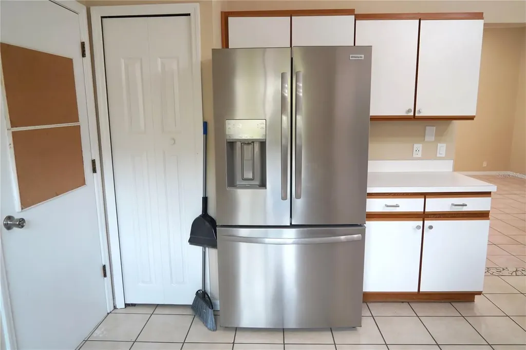 4304 Barret Avenue Plant City FL 33566