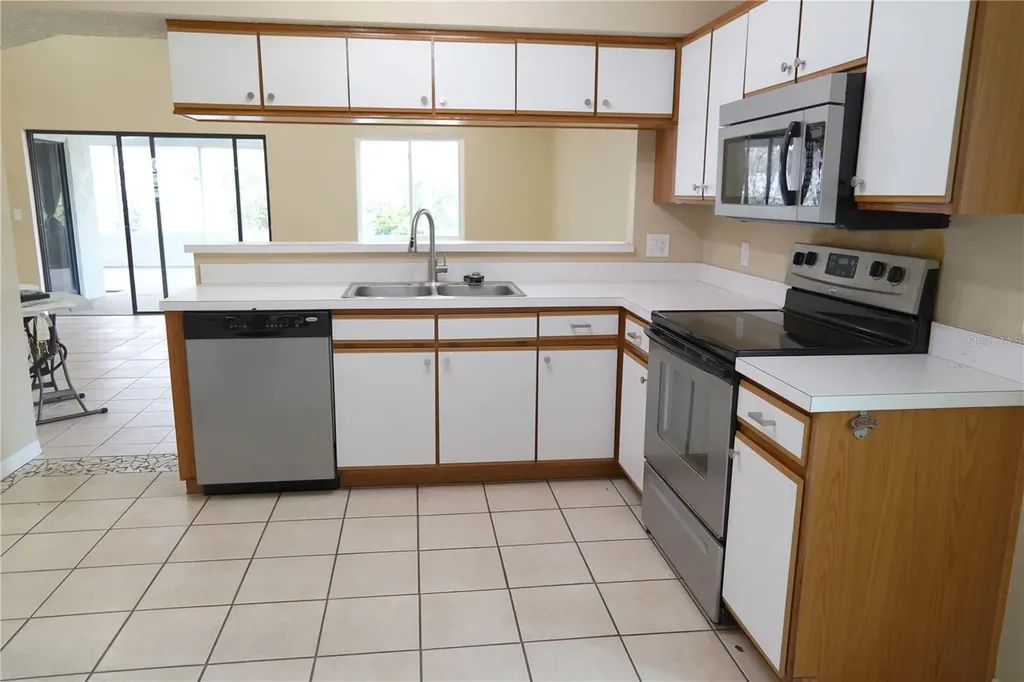 4304 Barret Avenue Plant City FL 33566