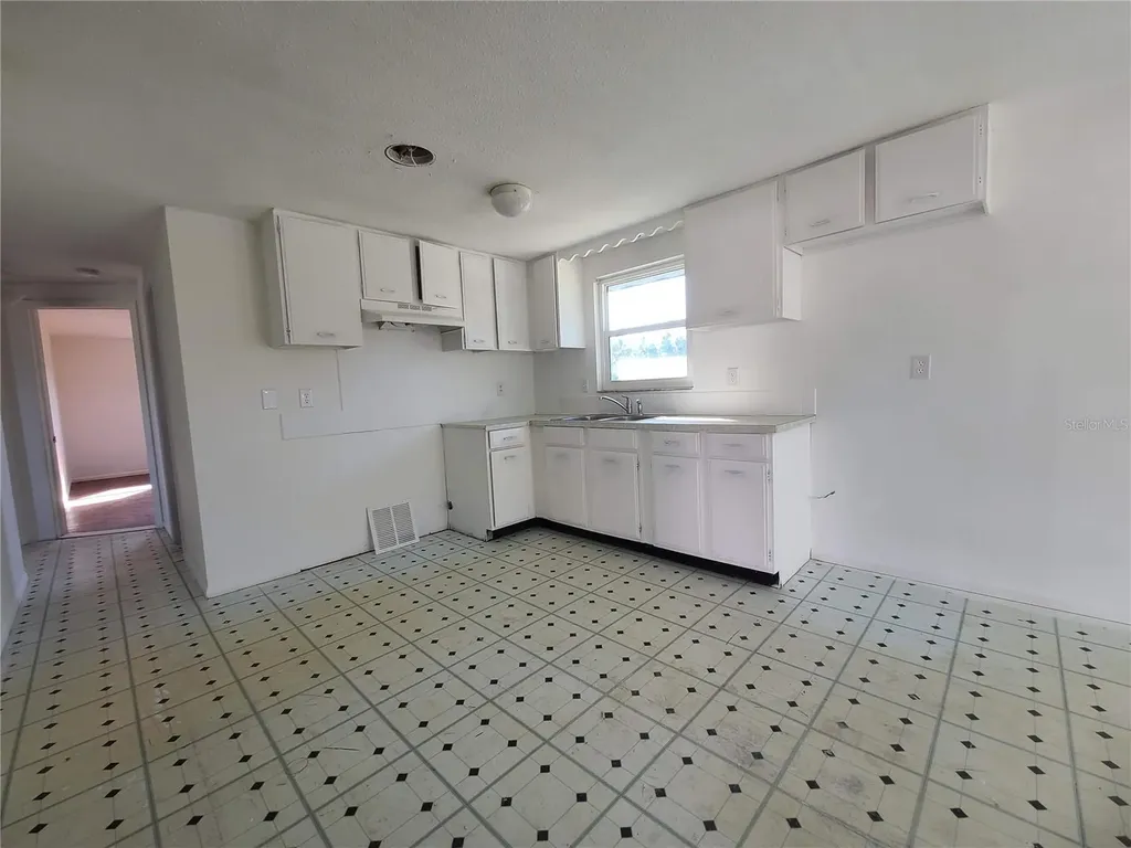 8271 Pelican Road Englewood FL 34224