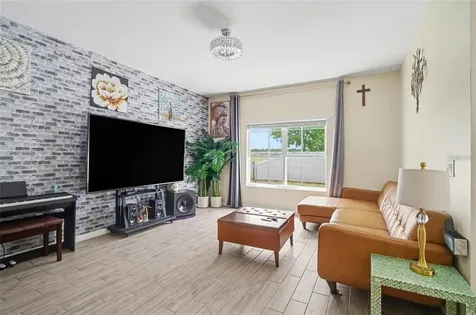 1073 Wanderer Drive Deltona FL 32738