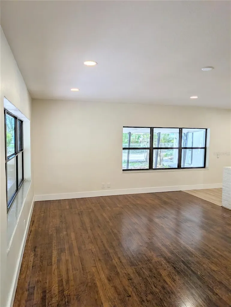 8206 N 19th Street Tampa FL 33604