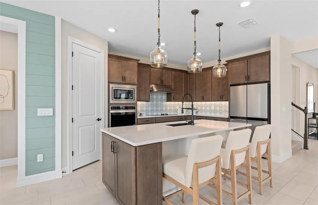 16449 Lone Oak Circle Orlando FL 32832