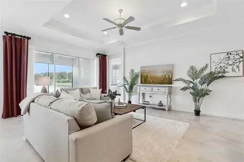 319 Kingsley Place Deland FL 32724