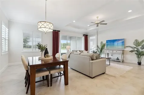 319 Kingsley Place Deland FL 32724