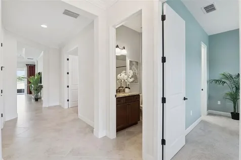 319 Kingsley Place Deland FL 32724