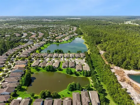 319 Kingsley Place Deland FL 32724
