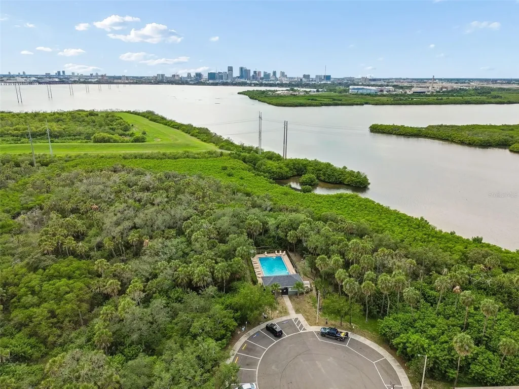 504 Wheaton Trent Place Tampa FL 33619