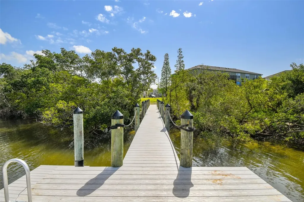 504 Wheaton Trent Place Tampa FL 33619