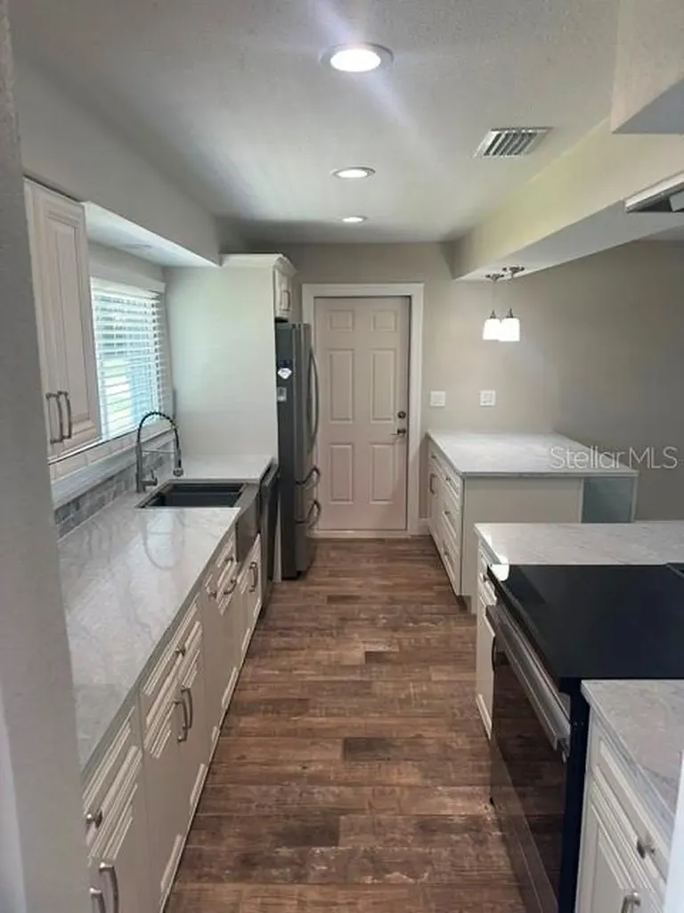 103 Carlyle Drive Palm Harbor FL 34683