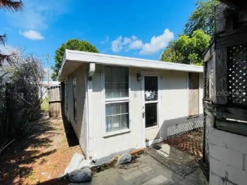 235 Mckean Street Auburndale FL 33823