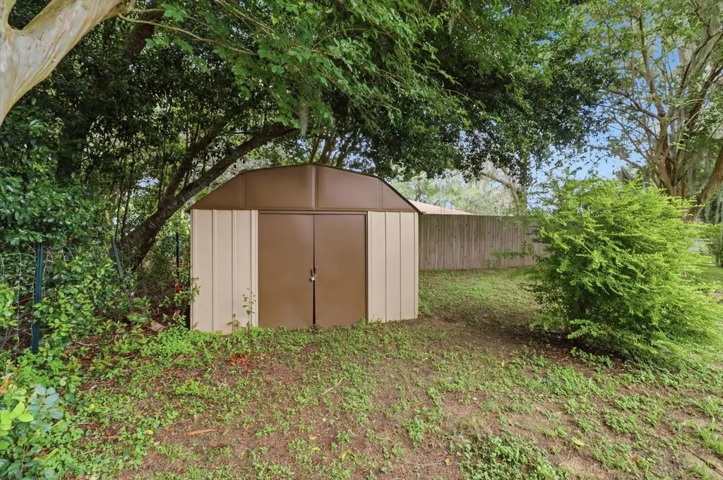 906 Oak Street Inverness FL 34452