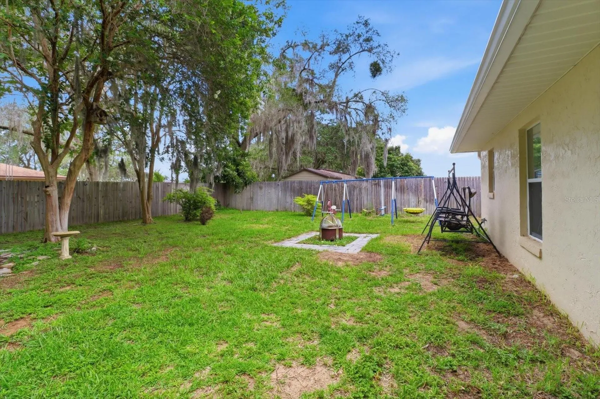 906 Oak Street Inverness FL 34452