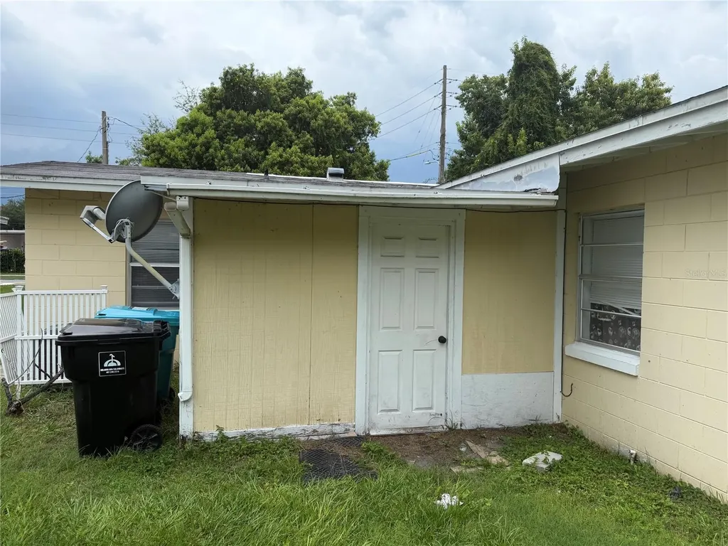 2109 S Mills Avenue Orlando FL 32806