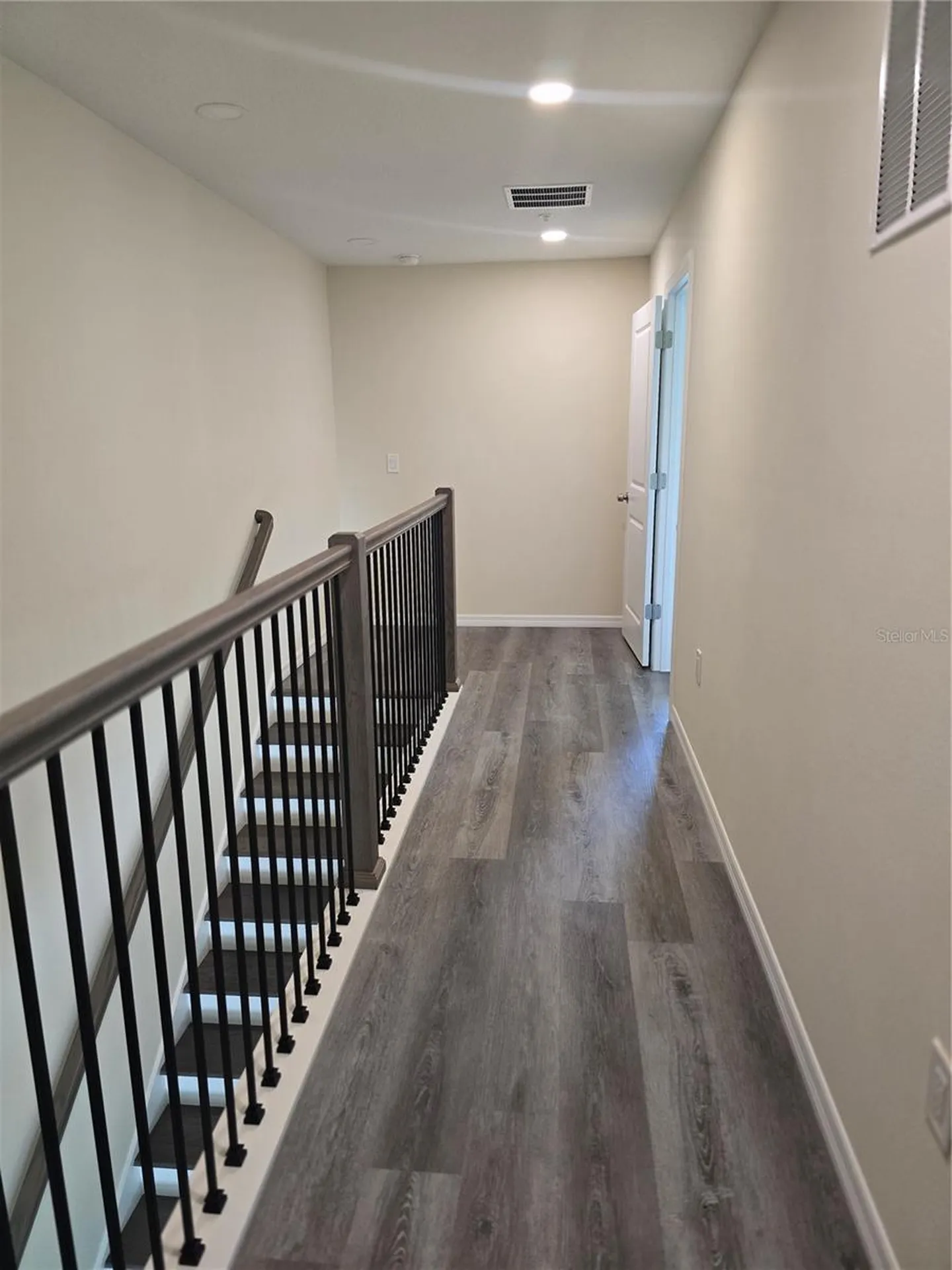 4343 Cambio Gardens Court Tampa FL 33610