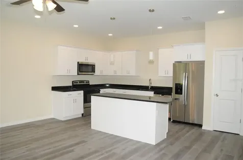 4343 Cambio Gardens Court Tampa FL 33610