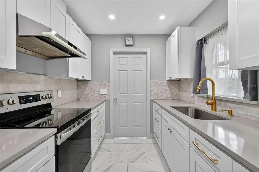 512 Highland Drive Eustis FL 32726