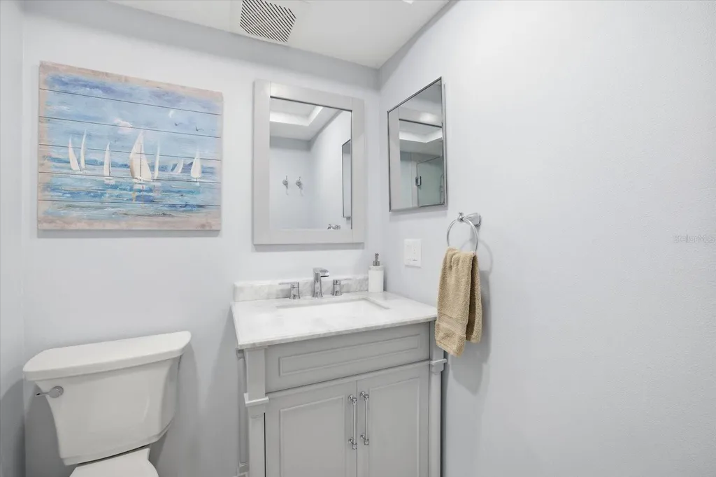 649 Tamiami Trail S Venice FL 34285