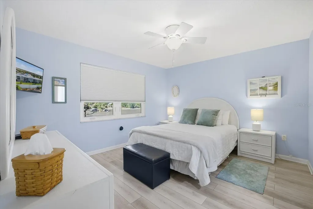 649 Tamiami Trail S Venice FL 34285