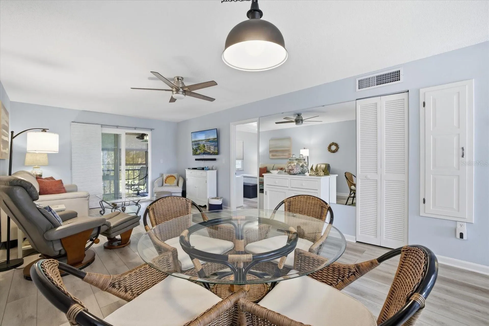 649 Tamiami Trail S Venice FL 34285