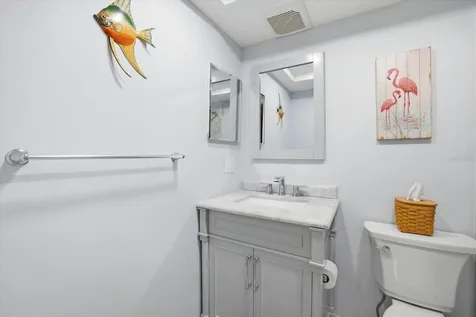 649 Tamiami Trail S Venice FL 34285