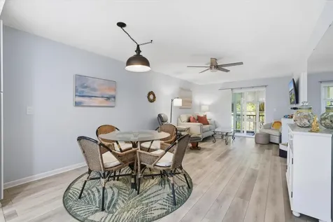 649 Tamiami Trail S Venice FL 34285