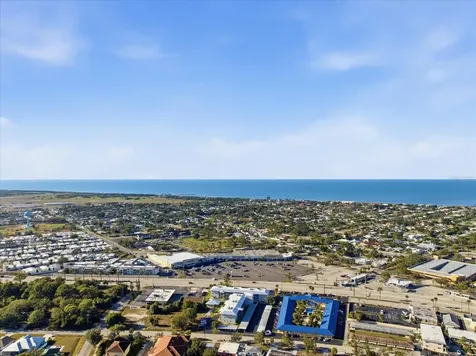 649 Tamiami Trail S Venice FL 34285
