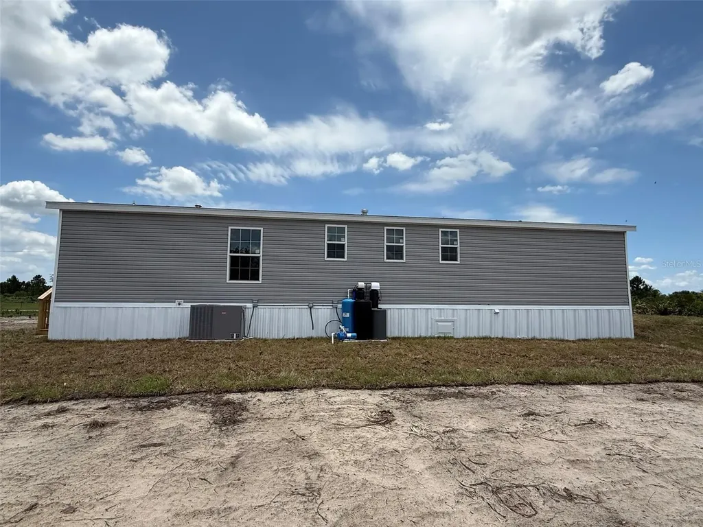 17975 NW 266th Street Okeechobee FL 34972