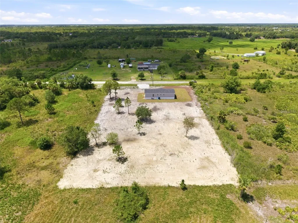 17975 NW 266th Street Okeechobee FL 34972