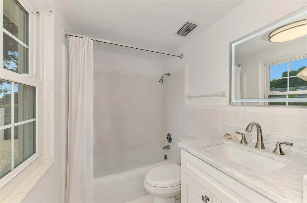 5030 18th Avenue W Bradenton FL 34209