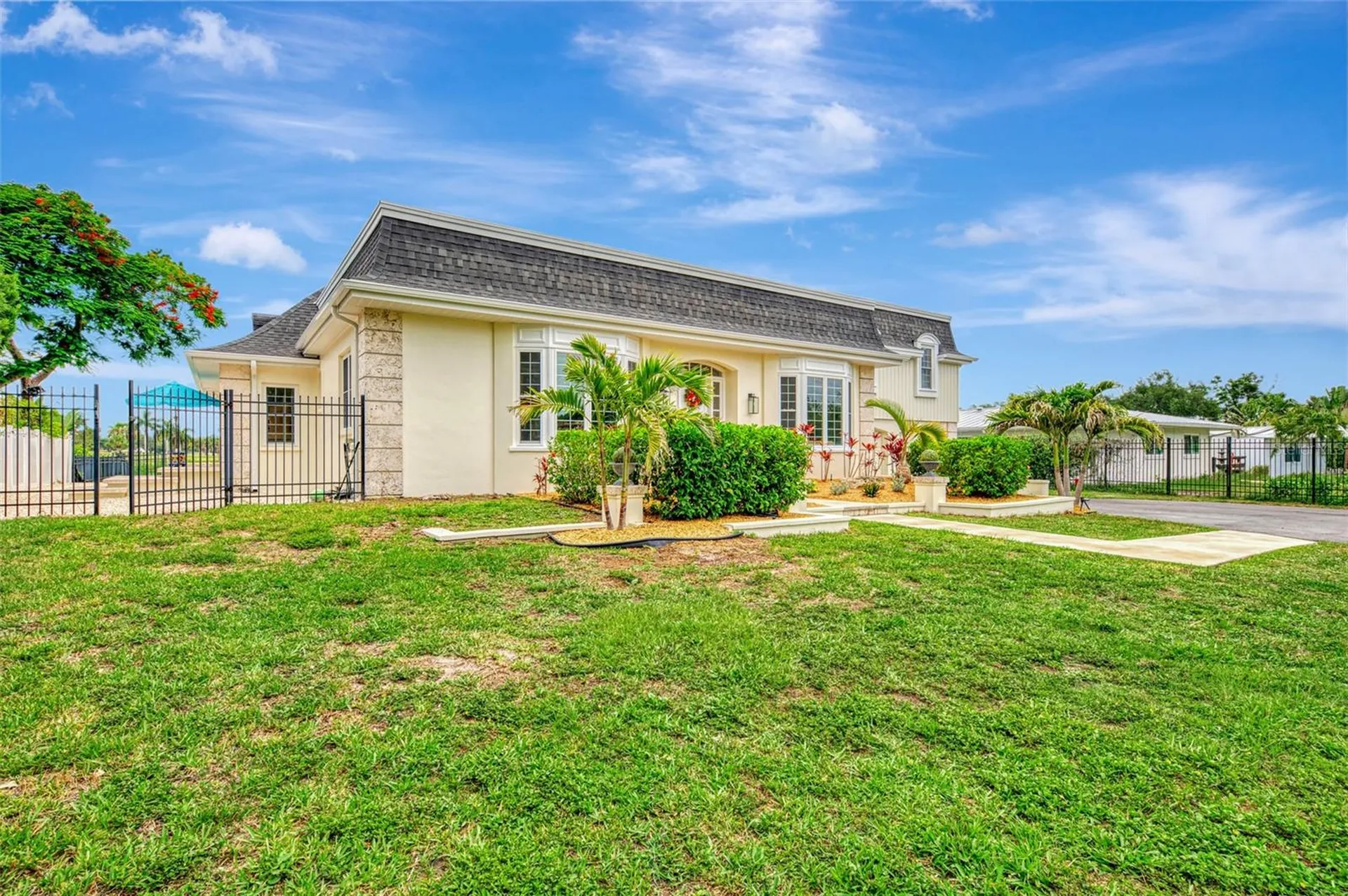 5030 18th Avenue W Bradenton FL 34209
