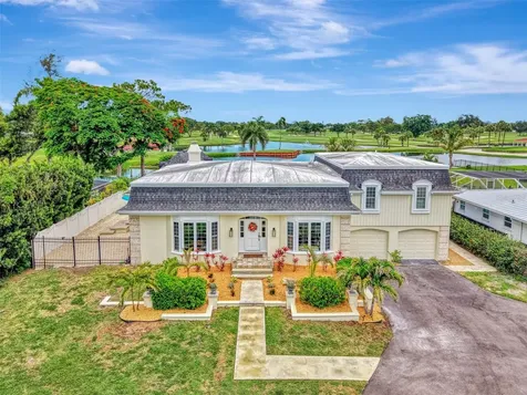 5030 18th Avenue W Bradenton FL 34209