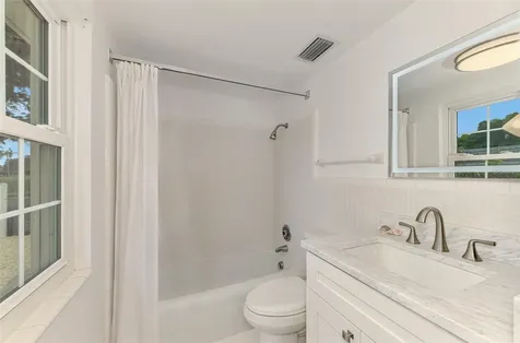 5030 18th Avenue W Bradenton FL 34209