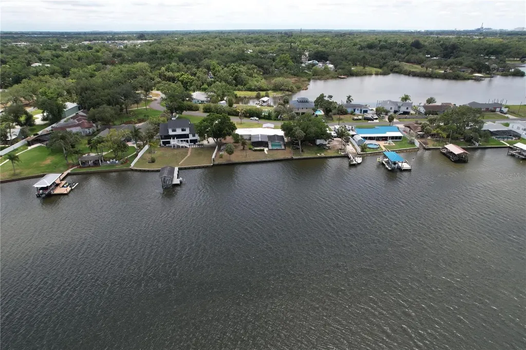 8616 Magnolia Street Gibsonton FL 33534