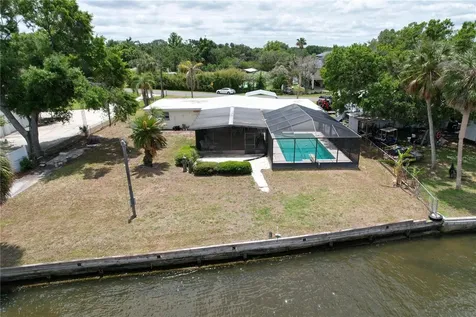 8616 Magnolia Street Gibsonton FL 33534