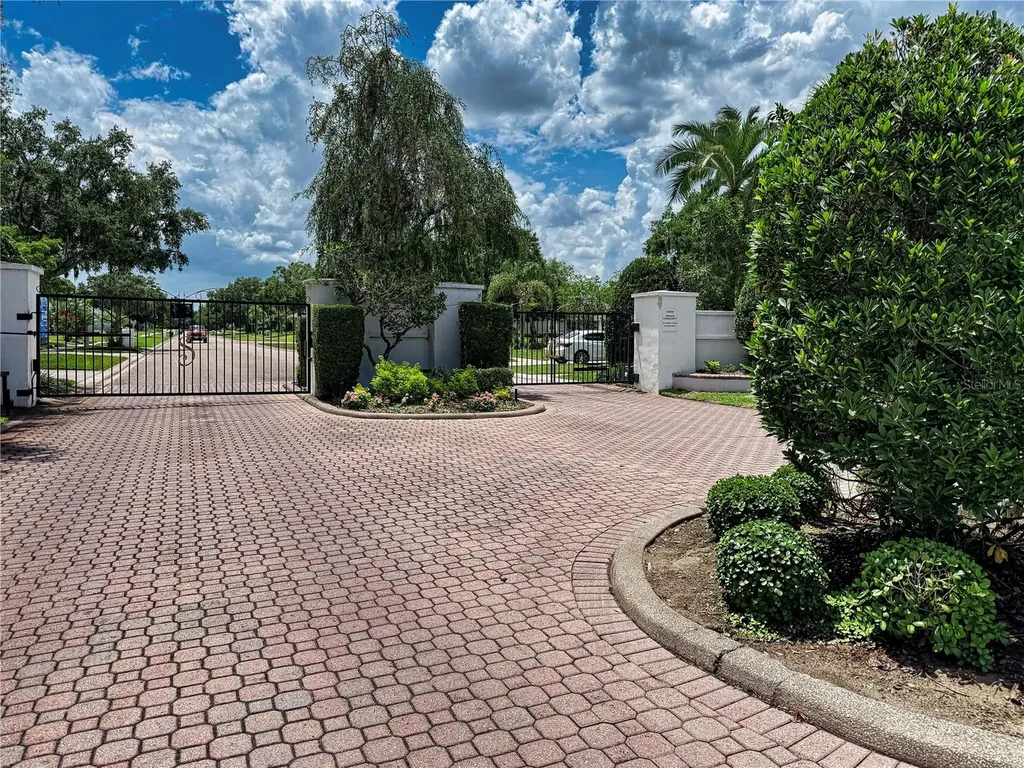 905 Square Lake Drive Bartow FL 33830