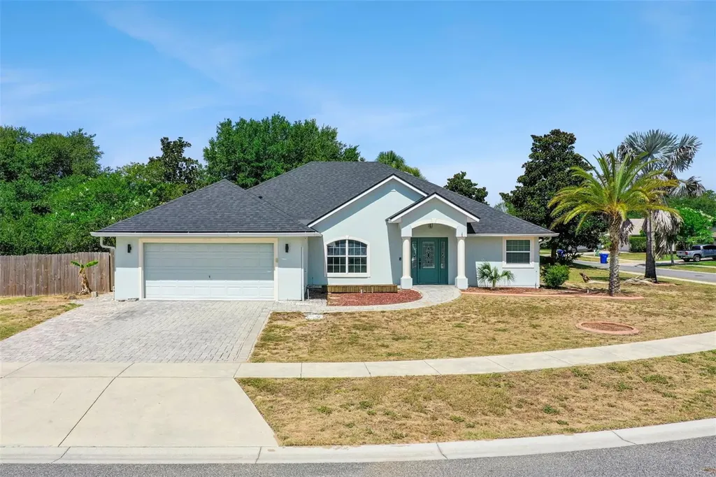 4450 Abaco Drive Tavares FL 32778