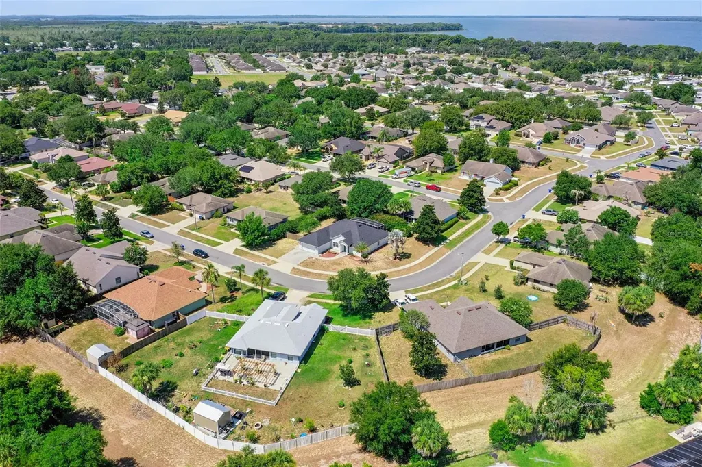 4450 Abaco Drive Tavares FL 32778
