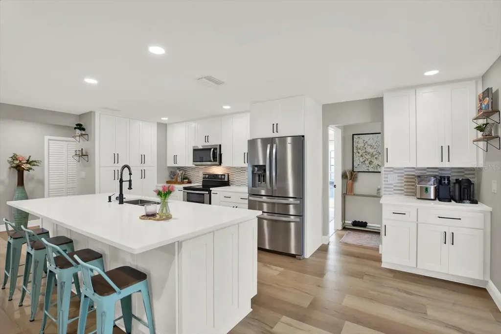 1118 Bramblewood Drive Safety Harbor FL 34695