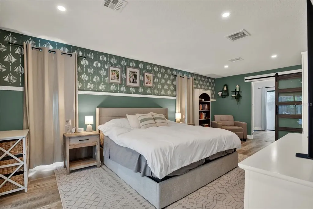 1118 Bramblewood Drive Safety Harbor FL 34695